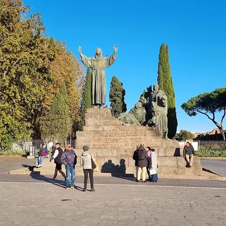 Felix Domi Apartament Rzym